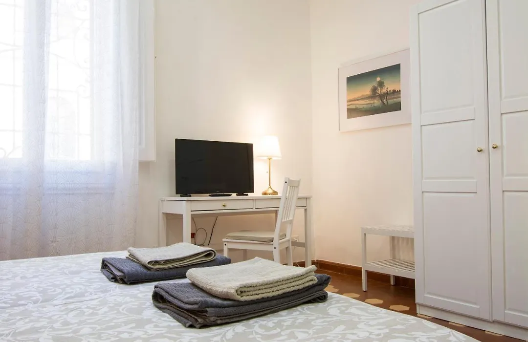 Il Villino Rosa Apartment-1